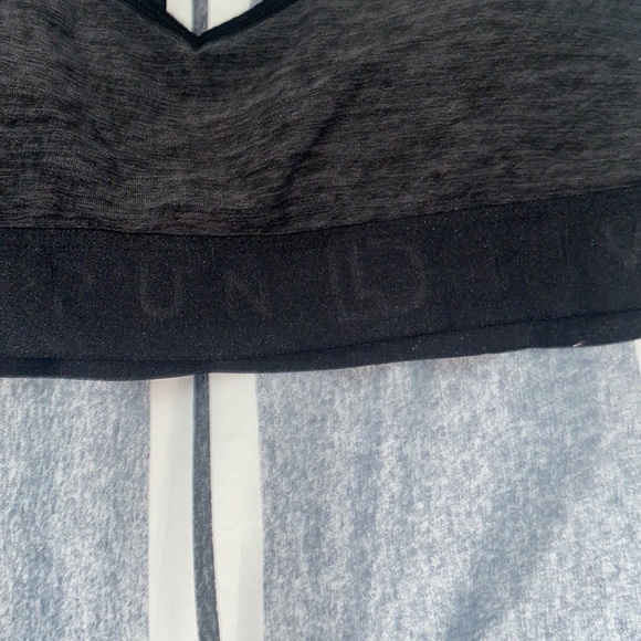 Aero Sports Bra - Picture 3 of 6